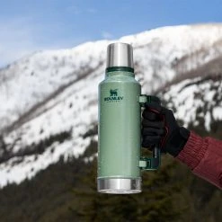 Stanley Classic Legendary Bottle 2.5qt 17 Stanley Classic Legendary Bottle 2.5qt -Astral Shop HAMGN D7 1